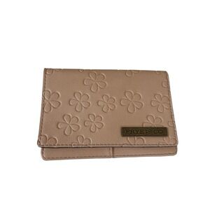 Frye and Co Women's Credit Card Bi-fiold Wallet Vegan Leather Beige Floral